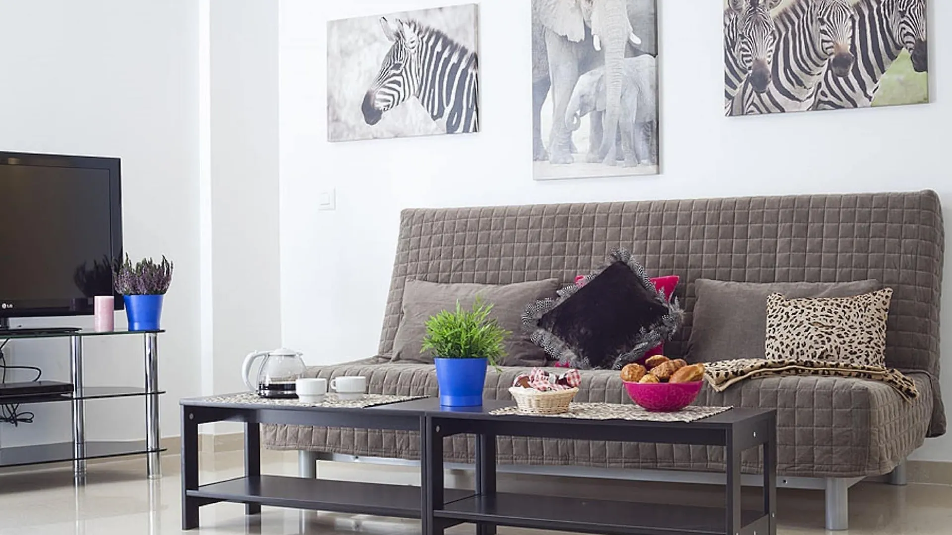 Charmsuites Nou Rambla Барселона Апартаменты