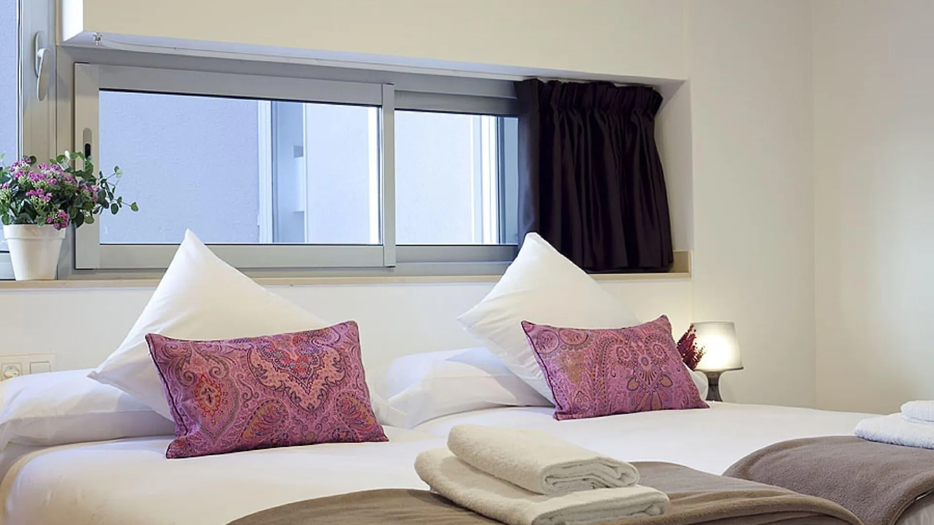 Charmsuites Nou Rambla Barcelona Lejlighed