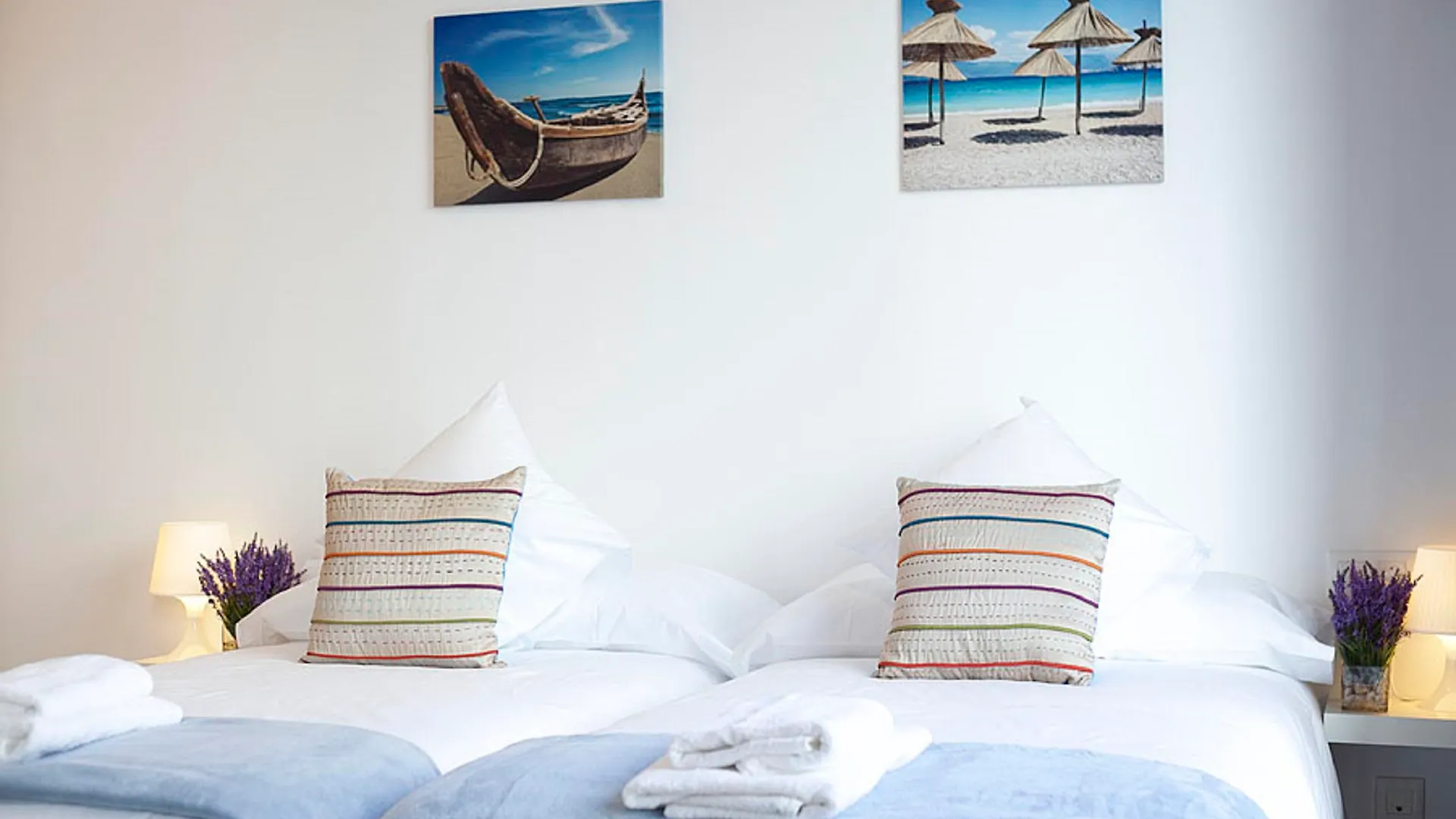 Charmsuites Nou Rambla Барселона Испания